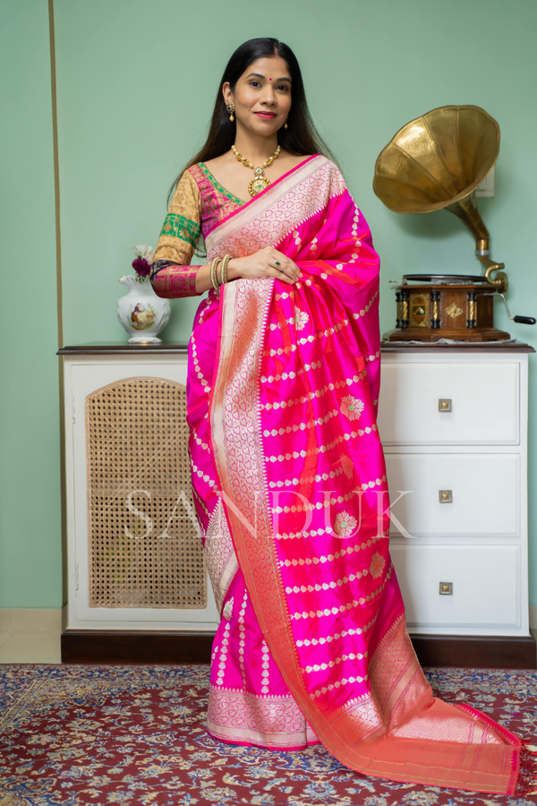 aaloka (saree)