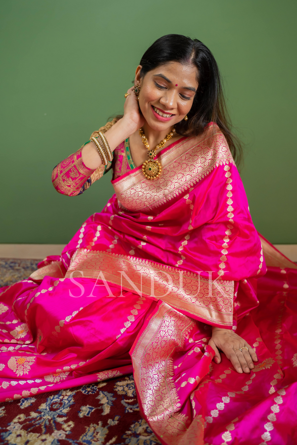 aaloka (saree)