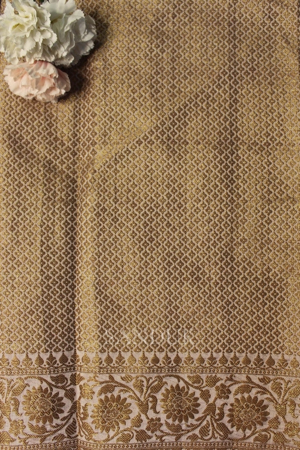 Kanak (Saree)