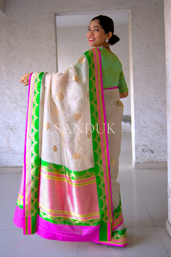 Jayati (Saree